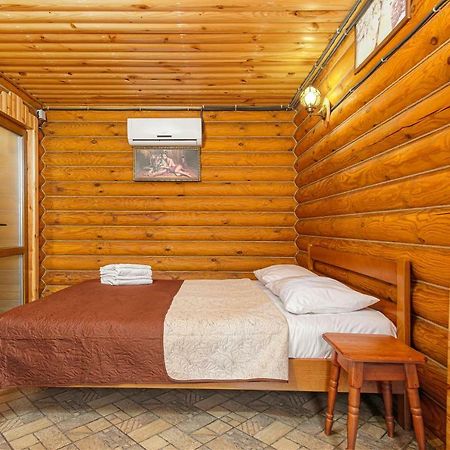 Hotel Berloga Burlach'ya Balka Buitenkant foto