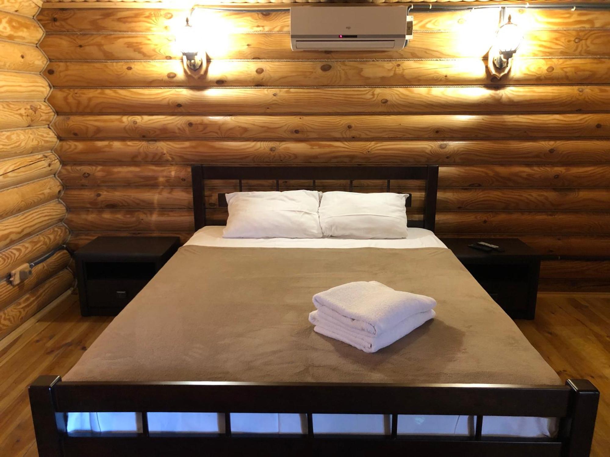 Hotel Berloga Burlach'ya Balka Buitenkant foto