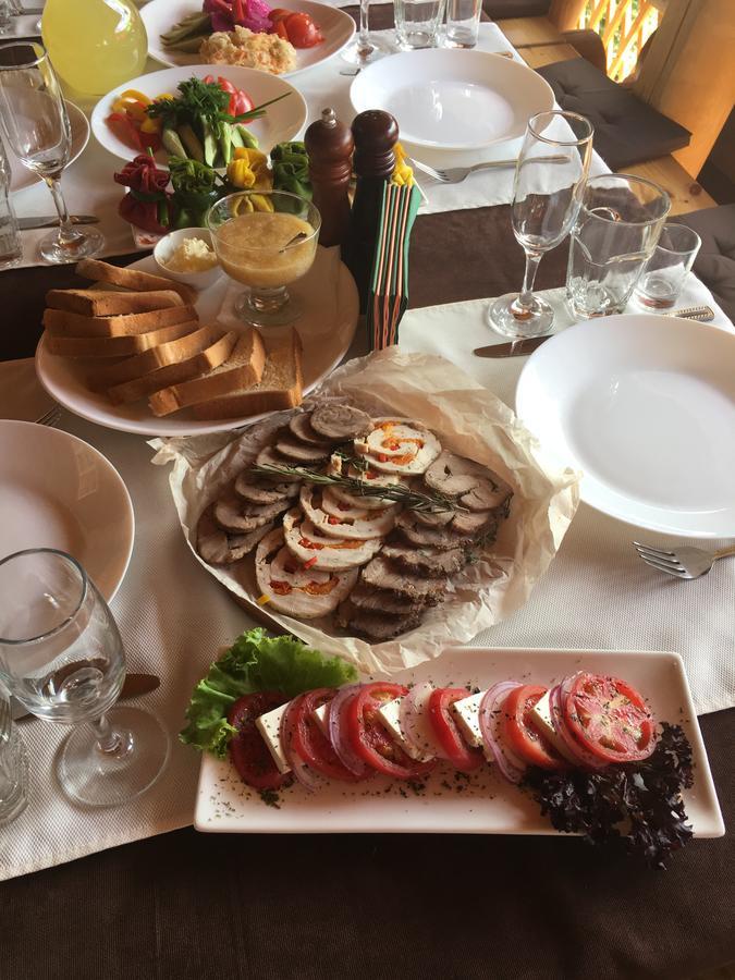 Hotel Berloga Burlach'ya Balka Buitenkant foto