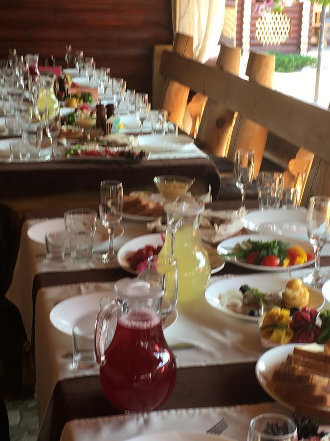 Hotel Berloga Burlach'ya Balka Buitenkant foto