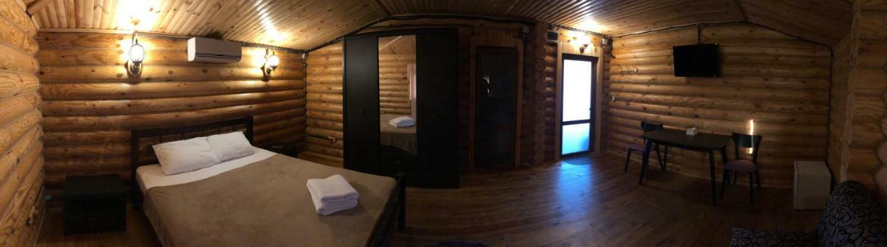 Hotel Berloga Burlach'ya Balka Buitenkant foto
