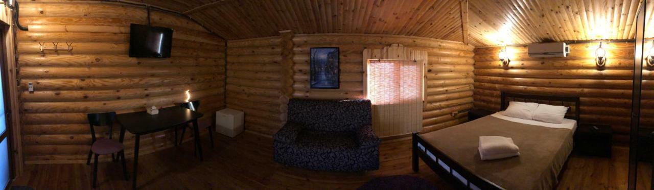 Hotel Berloga Burlach'ya Balka Buitenkant foto