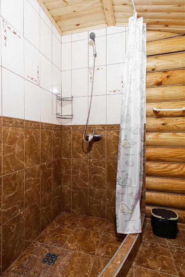 Hotel Berloga Burlach'ya Balka Buitenkant foto